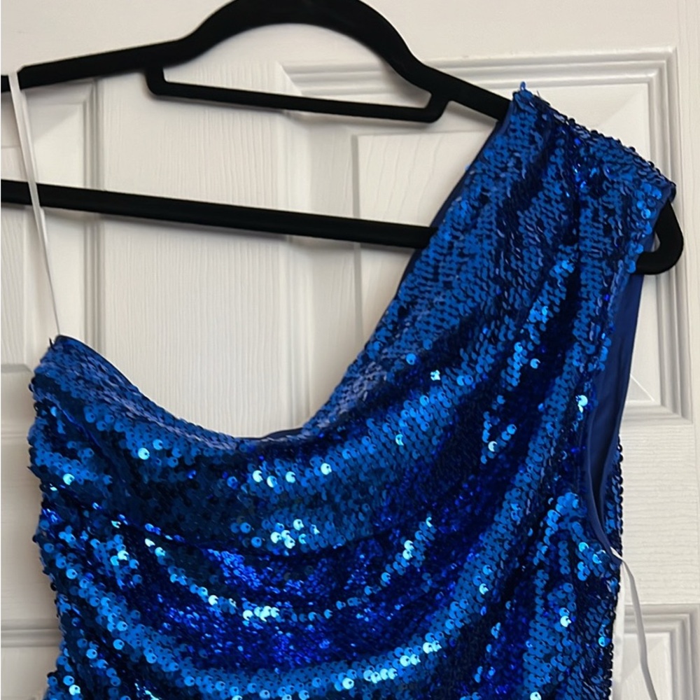 NWT one shoulder blue sequin top